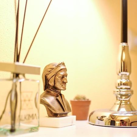 Fiorenza Boutique Apartment Firenze Bagian luar foto
