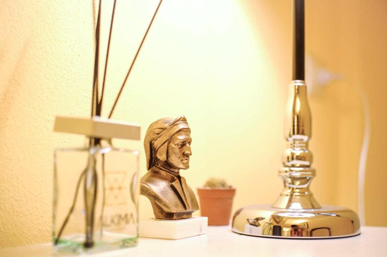 Fiorenza Boutique Apartment Firenze Bagian luar foto