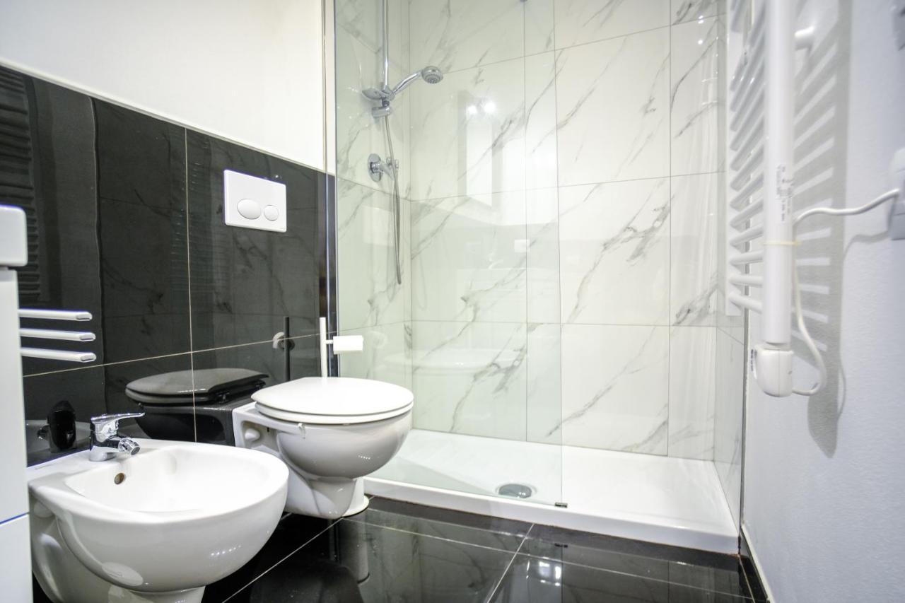 Fiorenza Boutique Apartment Firenze Bagian luar foto